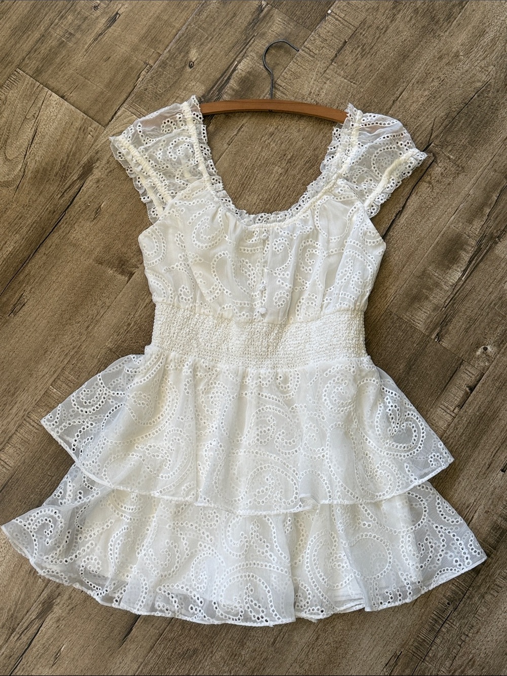 Alice + Olivia Gracie White Eyelet Chiffon Ruffle Mini Romper Dress NWT size 0